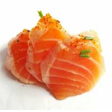
	Tataki saumon epicé au 7 épices japonais , 10 pièces

